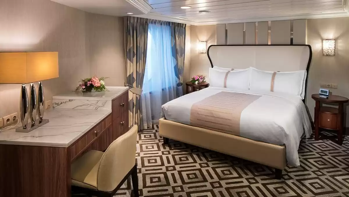 le Azamara Onward :   1