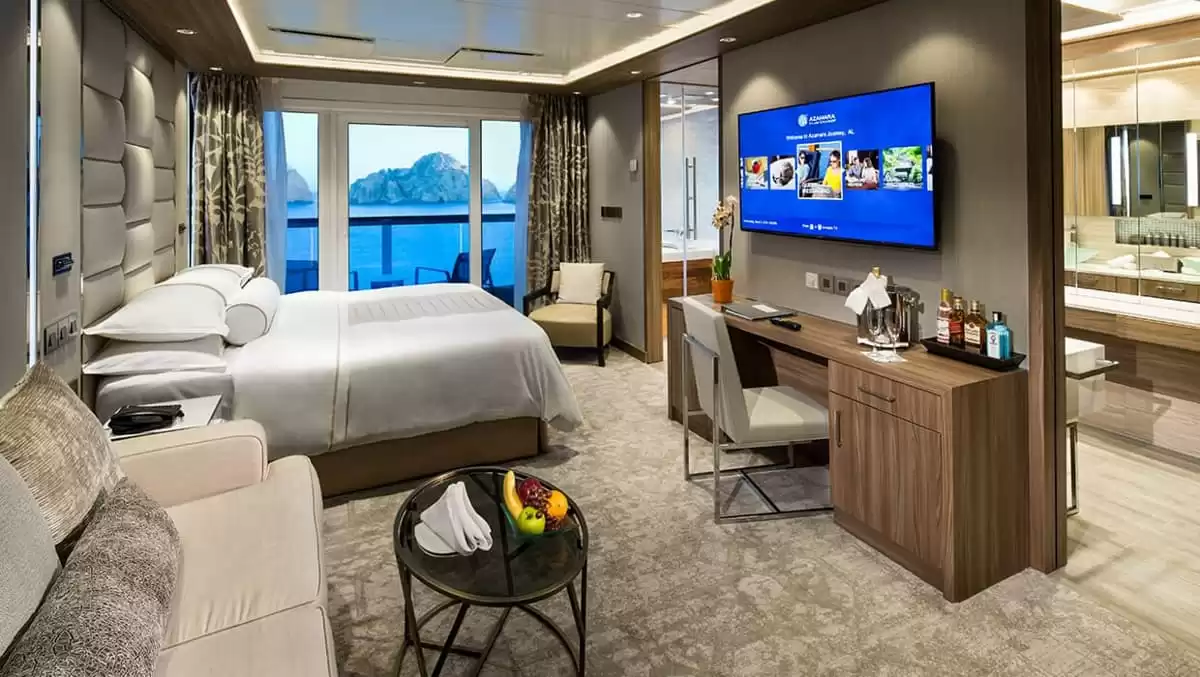le Azamara Onward :   3