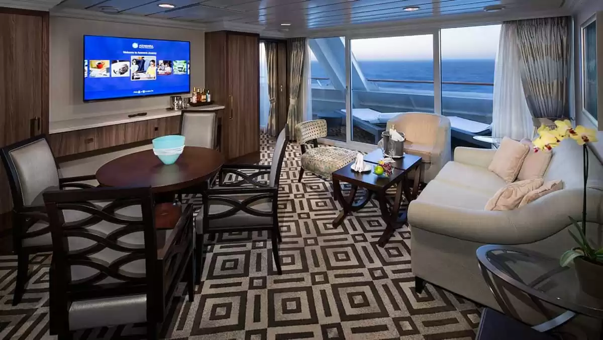 le Azamara Onward :   7