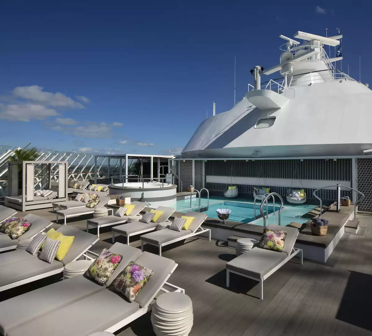 le  :  cabine 200