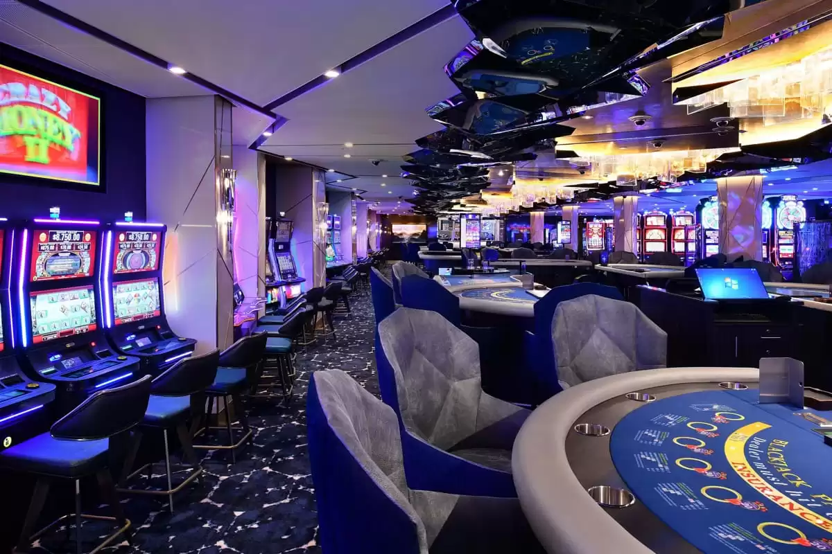 le  :  cabine 244