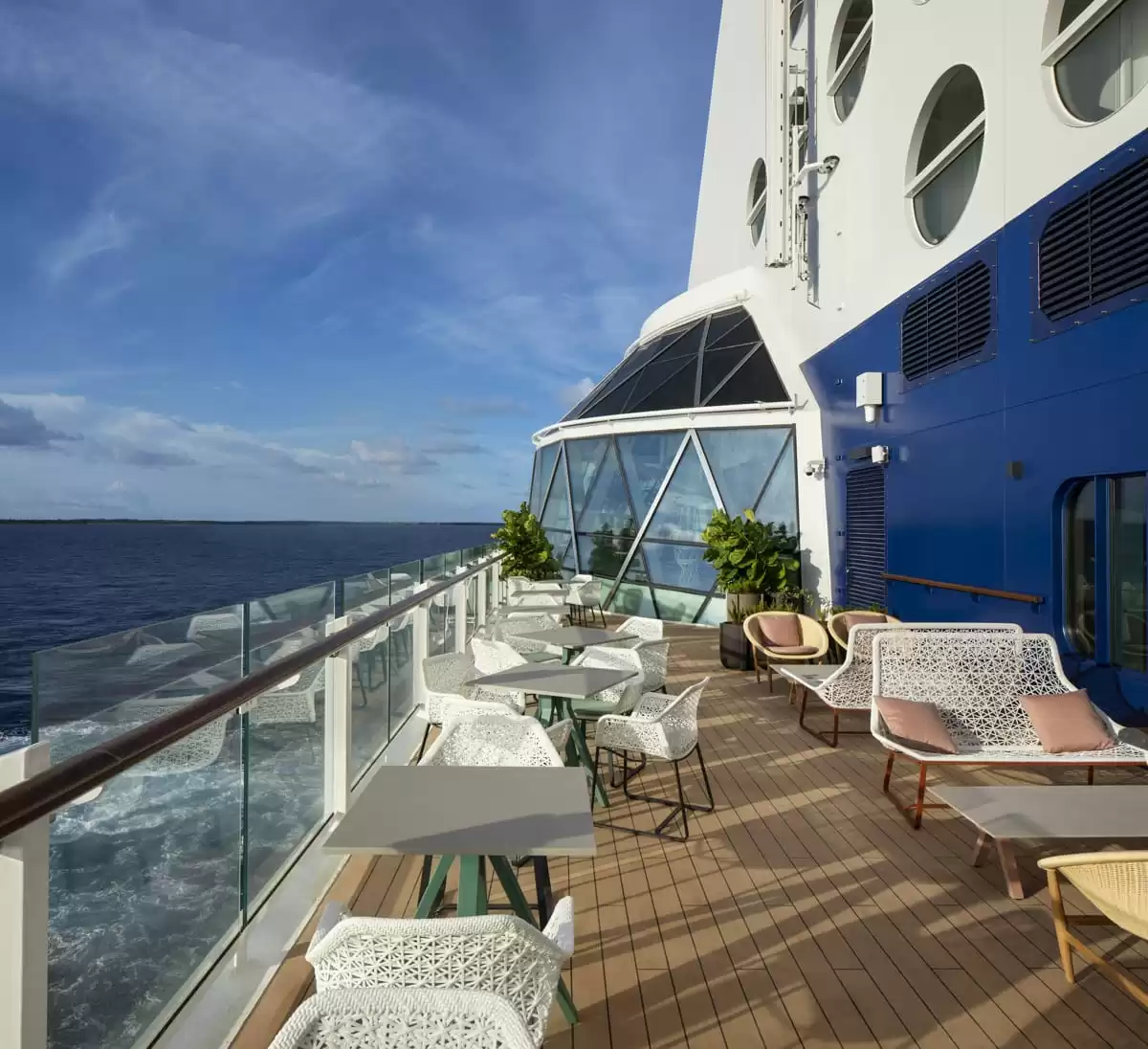 le  :  cabine 275