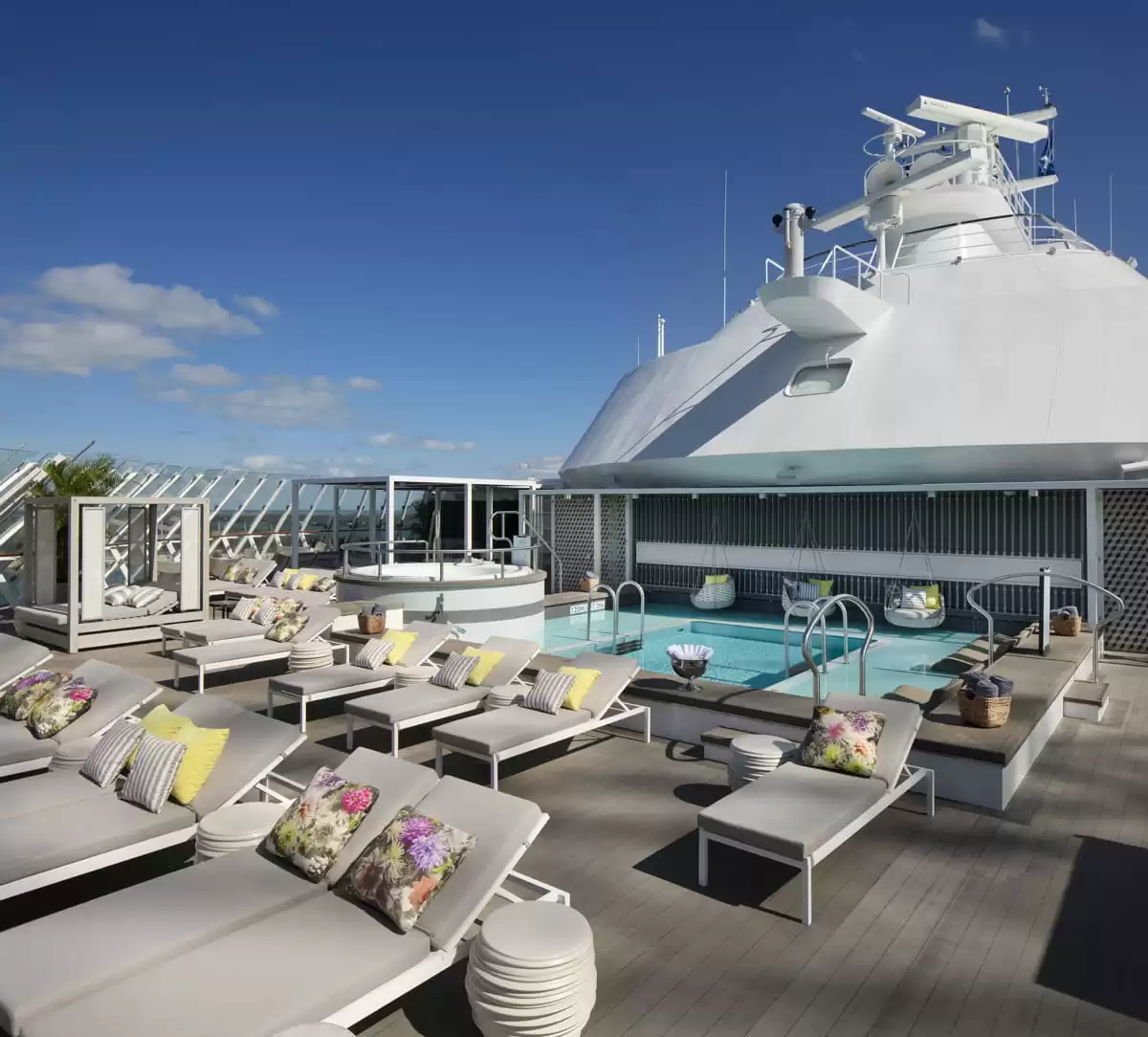 le  :  cabine 325