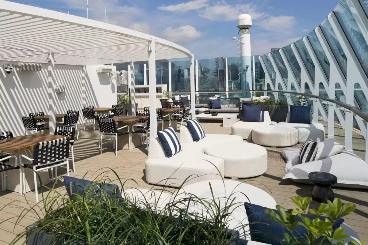le  :  cabine 32
