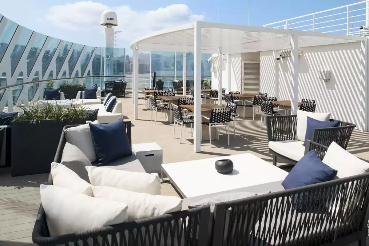 le  :  cabine 33