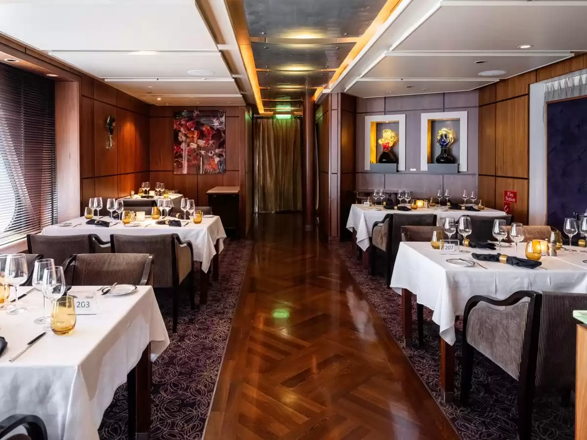 le Renaissance :  cabine 102