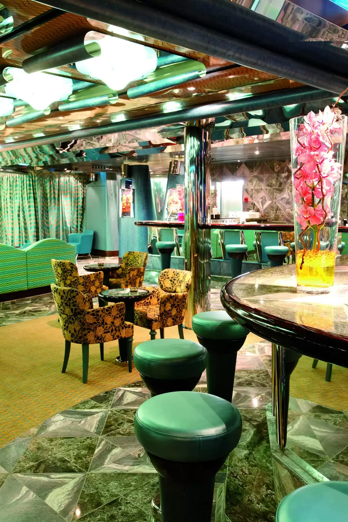 le  :  cabine 12