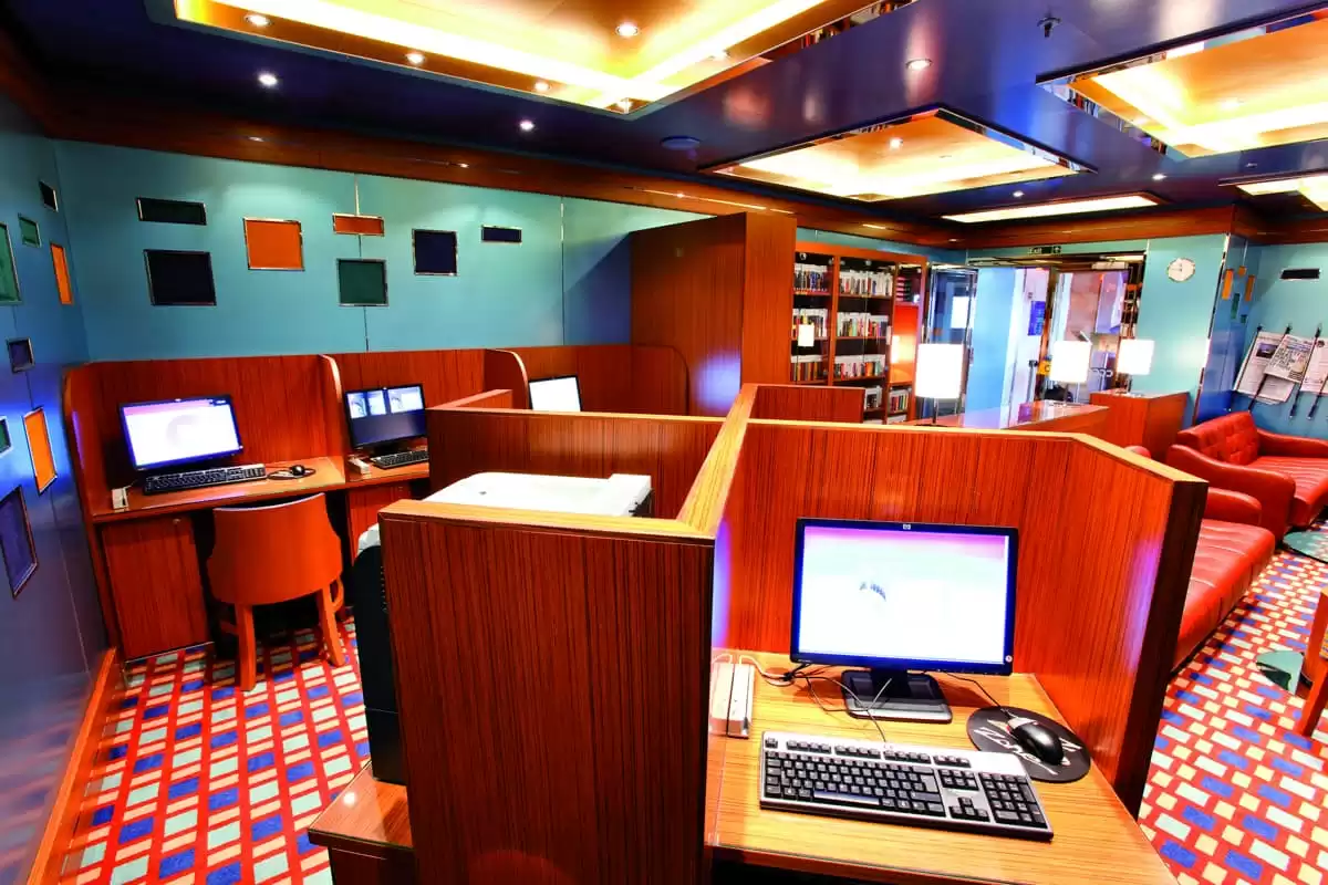 le  :  cabine 15