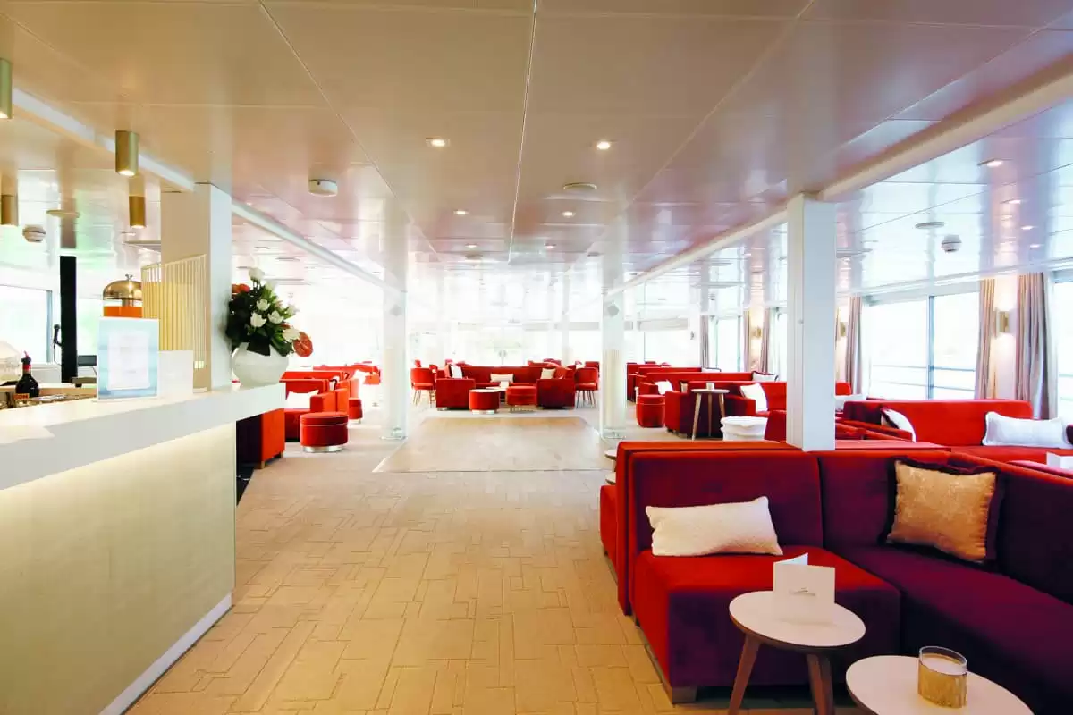 le  :  cabine 7