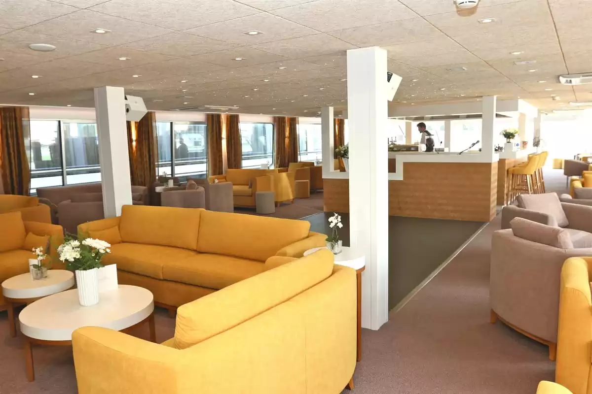 le  :  cabine 1