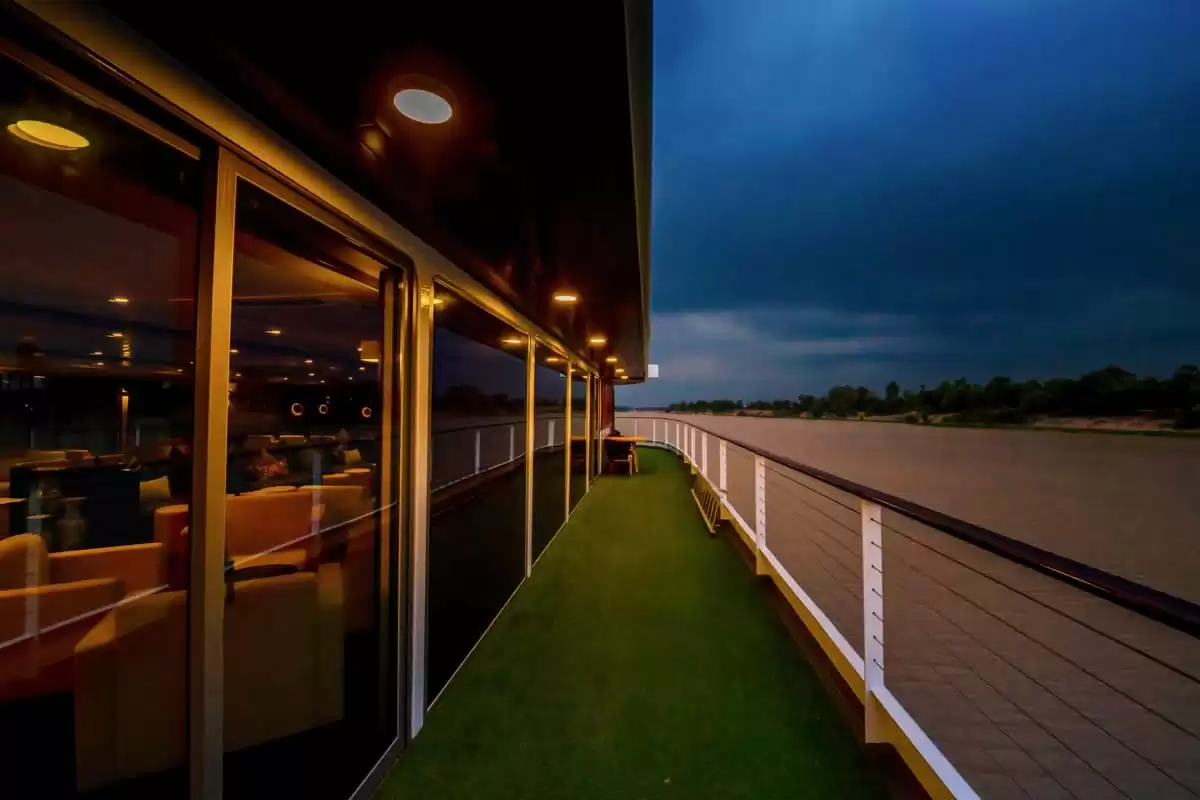 le  :  cabine 16