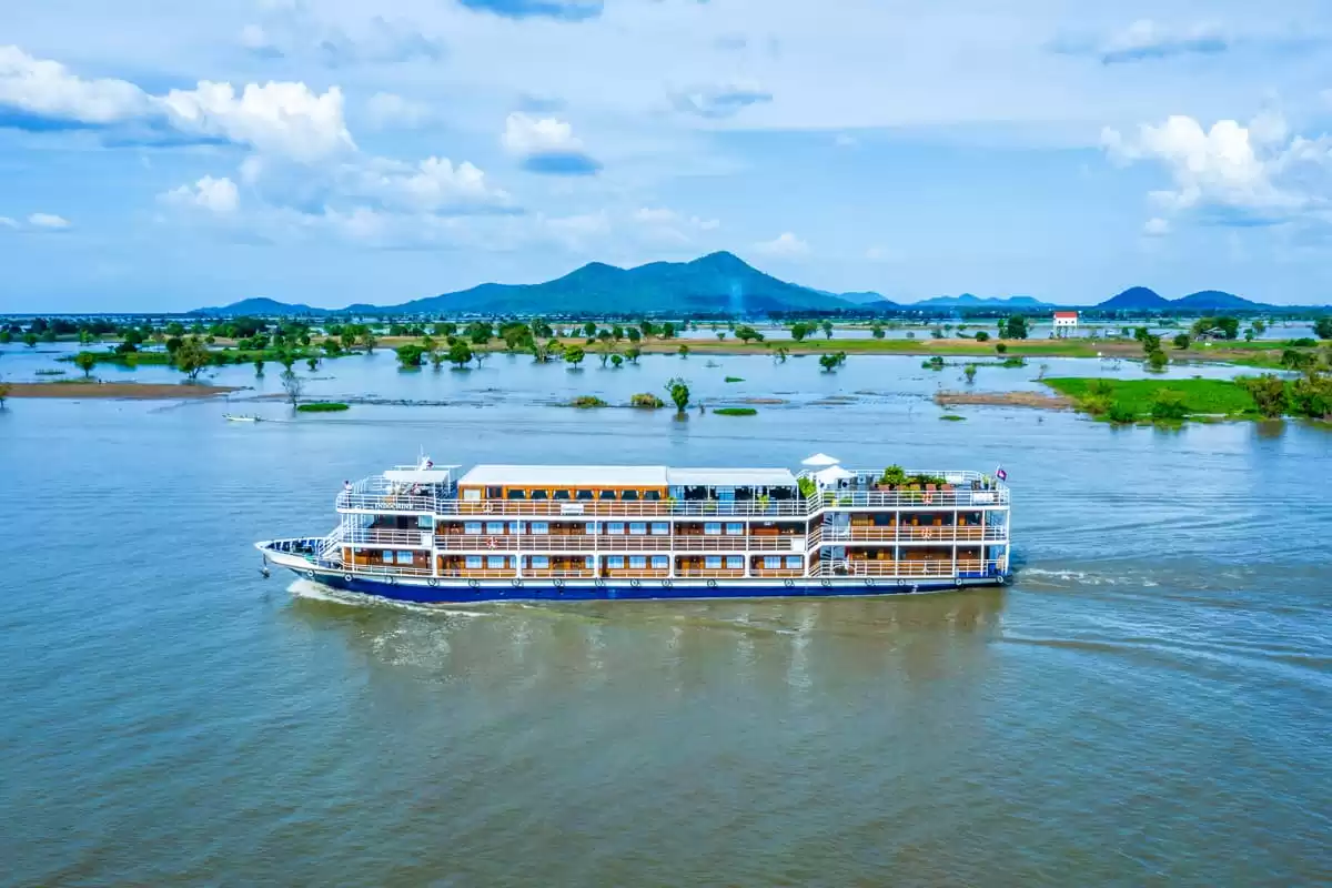 le RV indochine :  cabine 6
