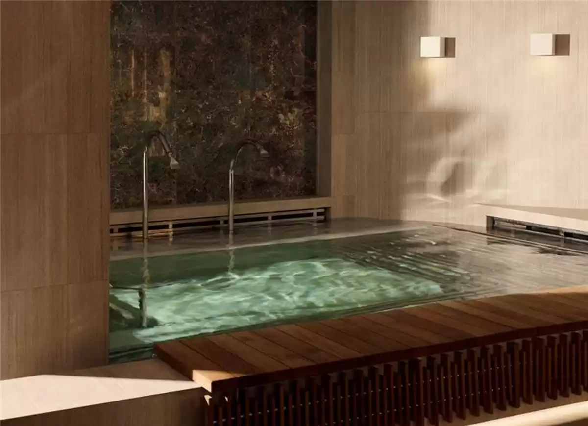 le EXPLORA III :   4