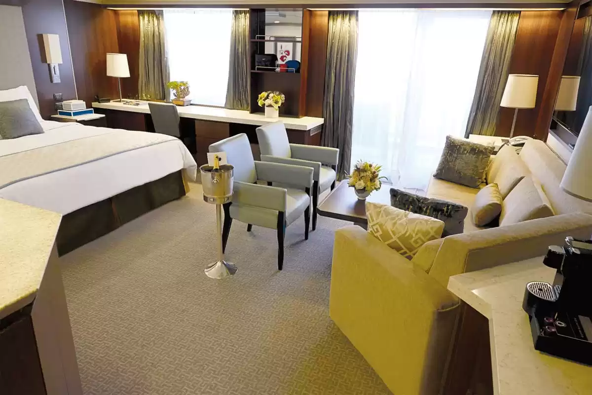 le MS Eurodam :   5