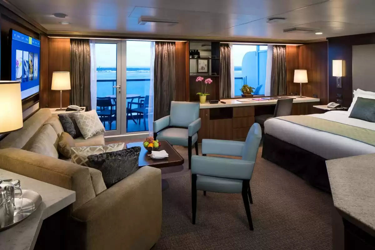 le MS Eurodam :   9