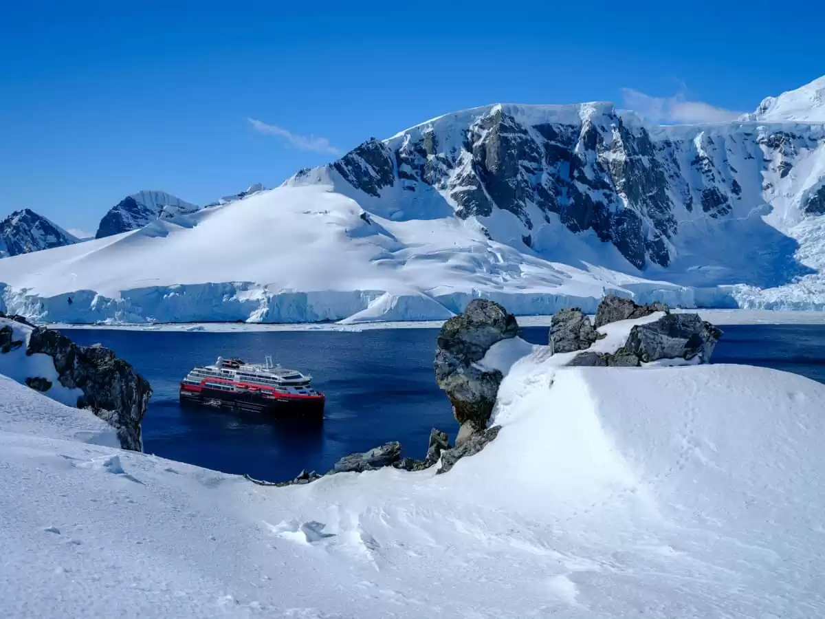 le MS Roald Amundsen :  cabine 27