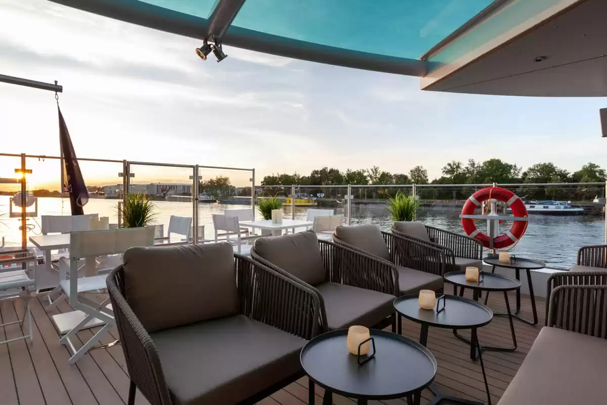 le Amadeus Imperial :  cabine 9