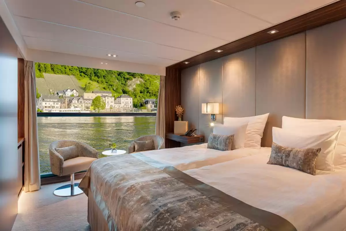 le Amadeus Imperial :   2