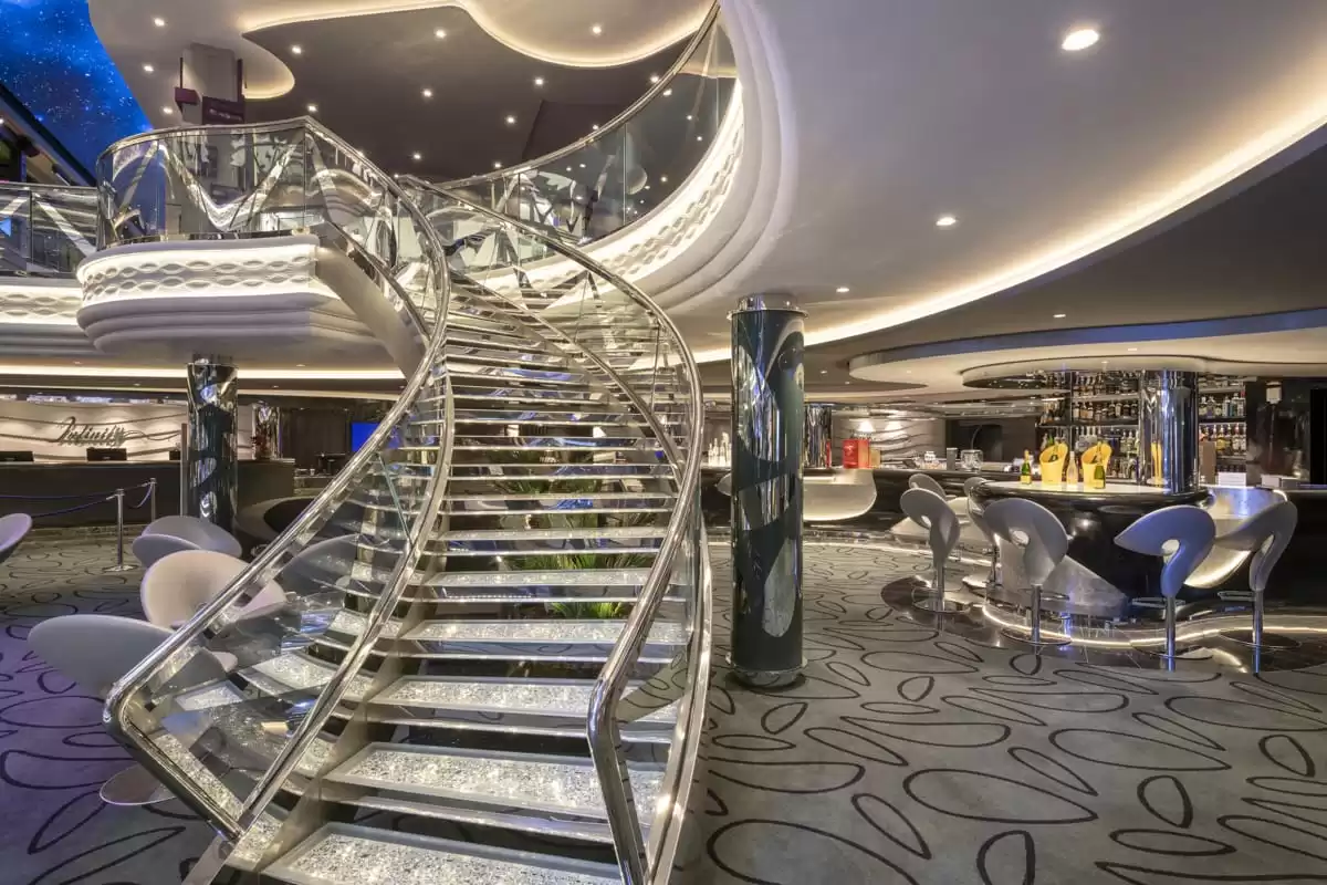 le  :  cabine 32