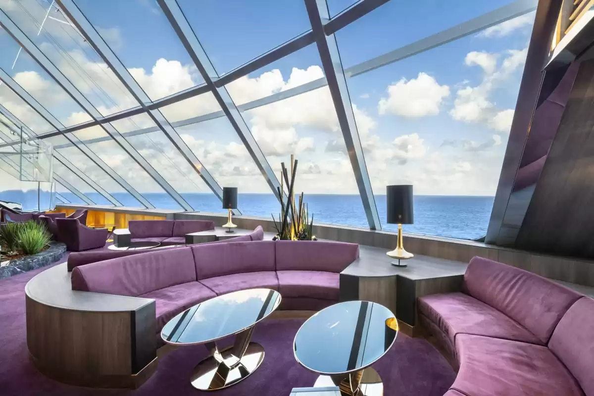 le  :  cabine 48
