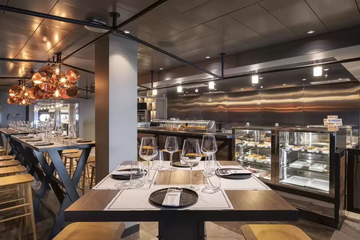 le  :  cabine 54