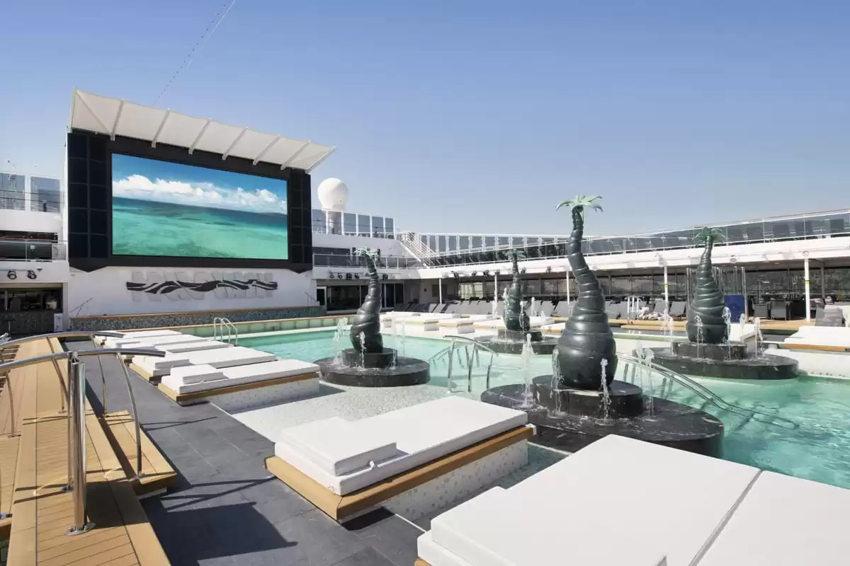 le  :  cabine 57