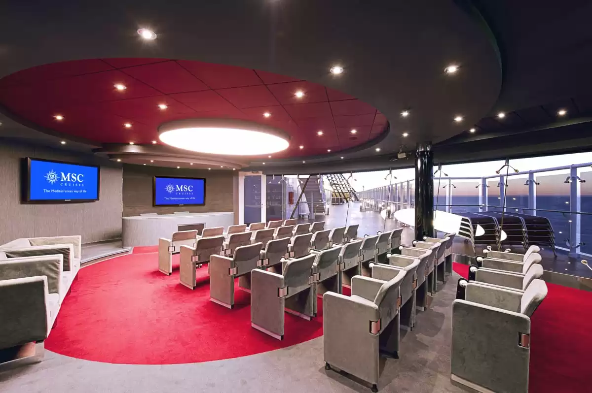 le  :  cabine 66