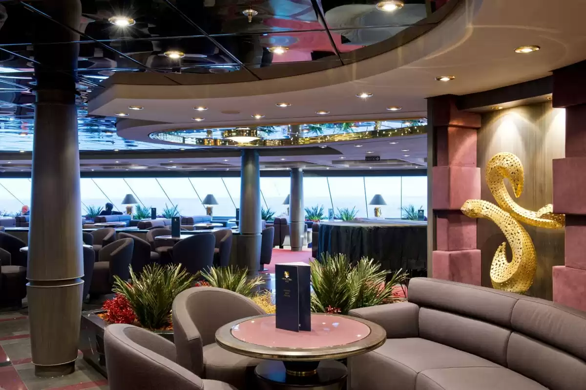 le  :  cabine 121