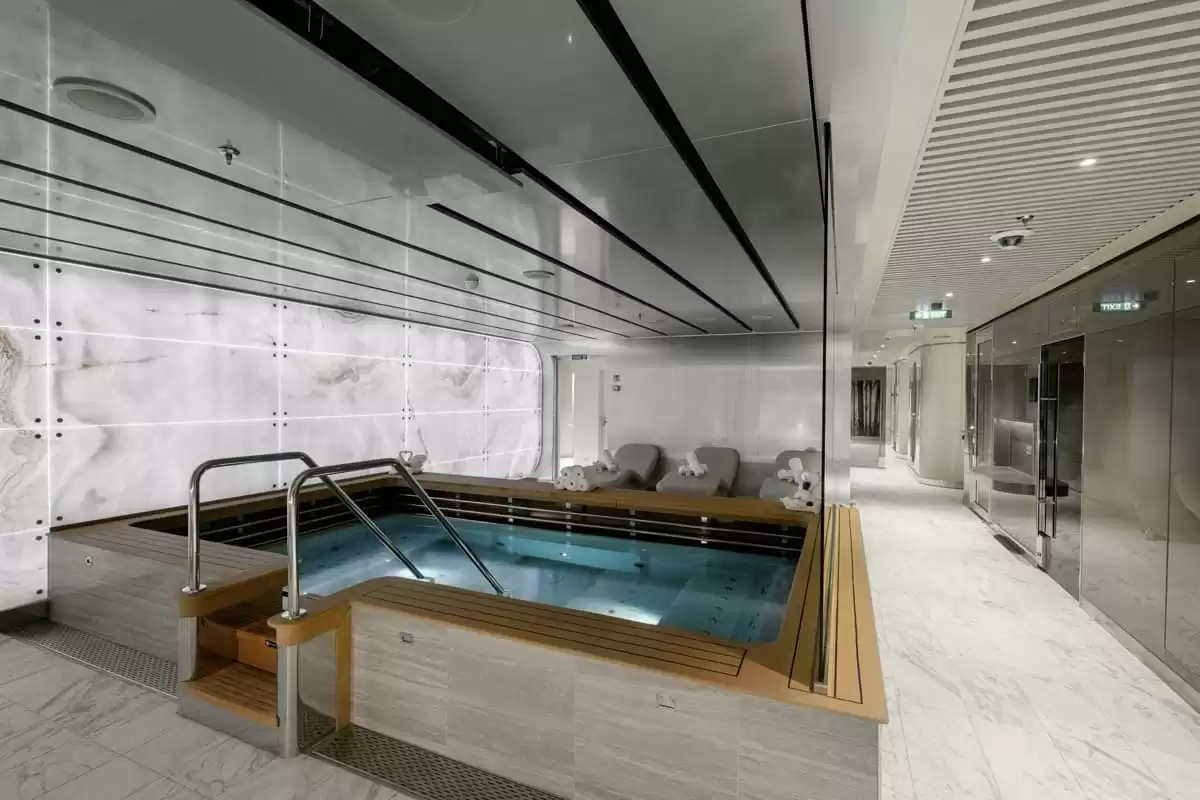 le  :  cabine 103