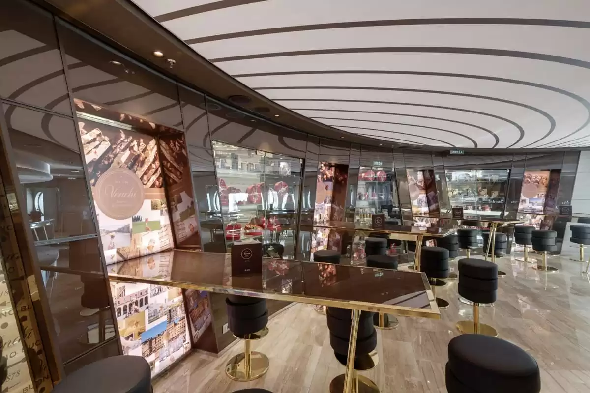 le  :  cabine 79
