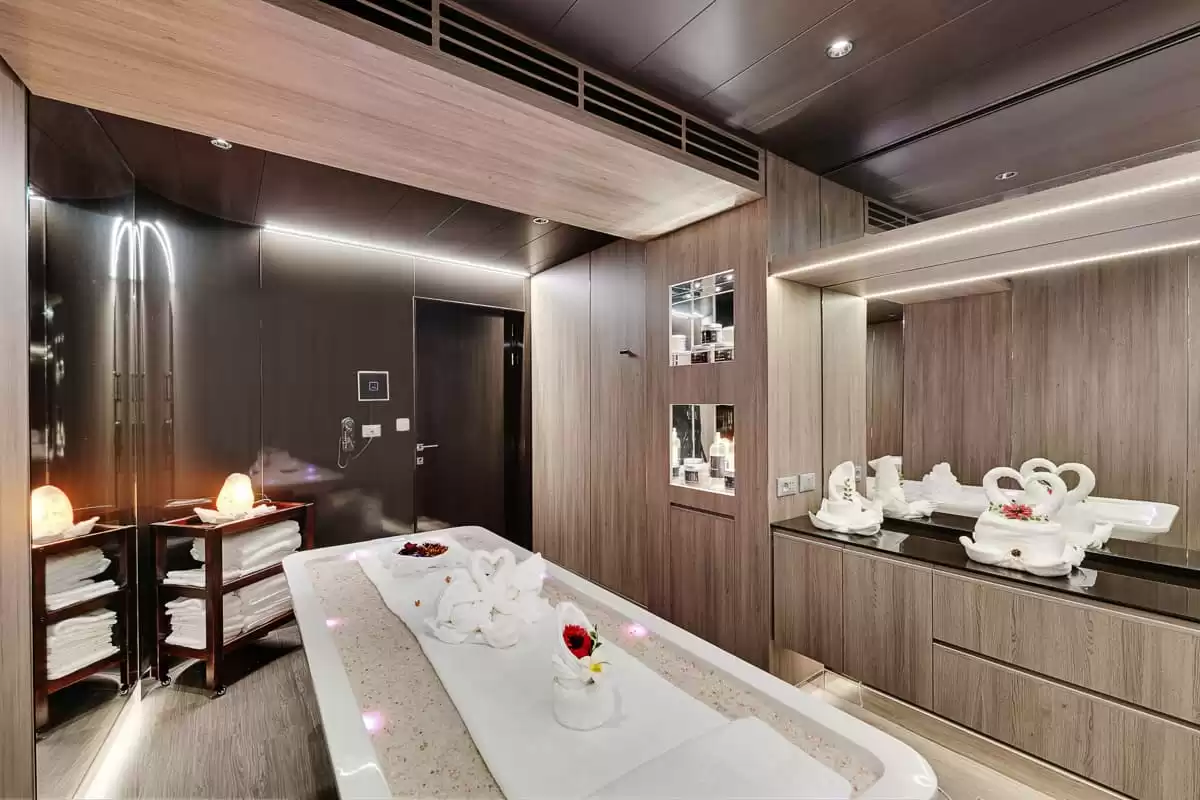 le  :  cabine 67