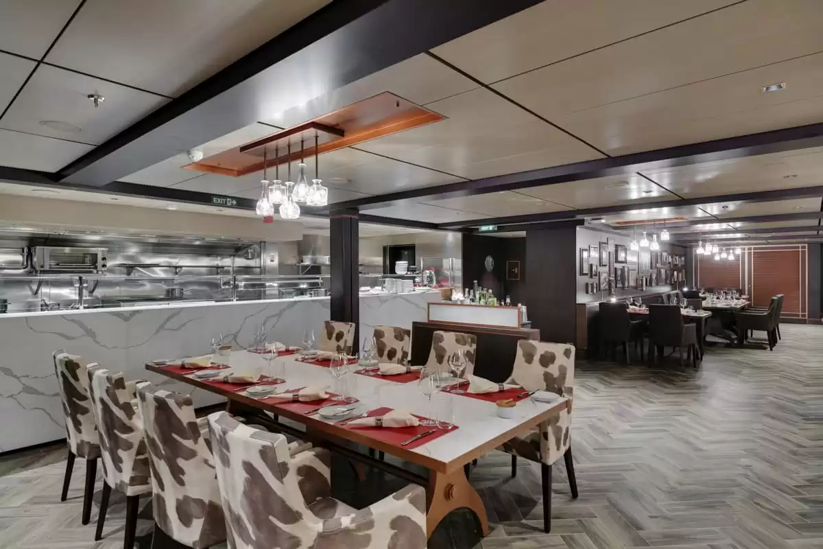 le  :  cabine 57