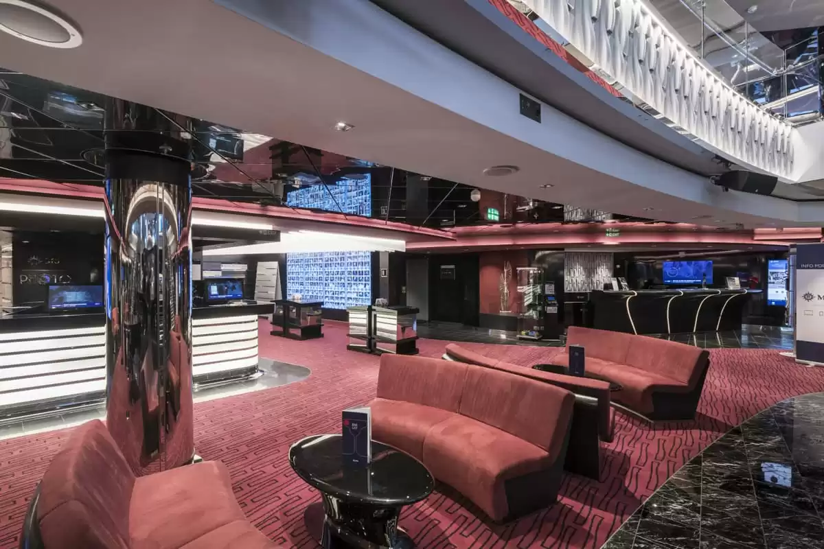 le  :  cabine 32