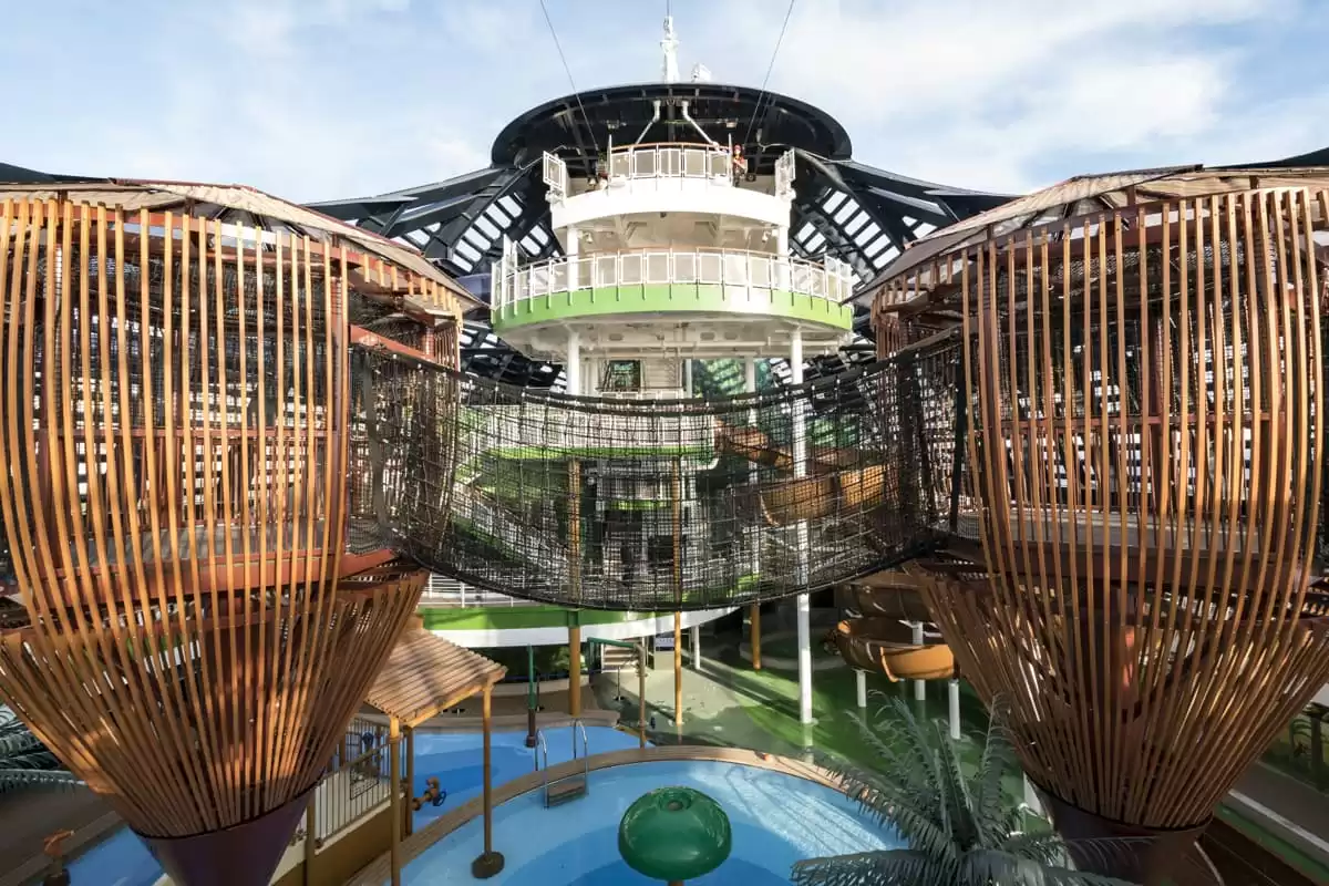 le  :  cabine 17