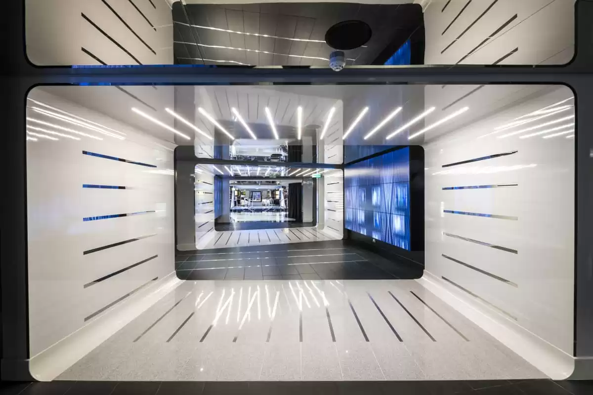 le  :  cabine 2