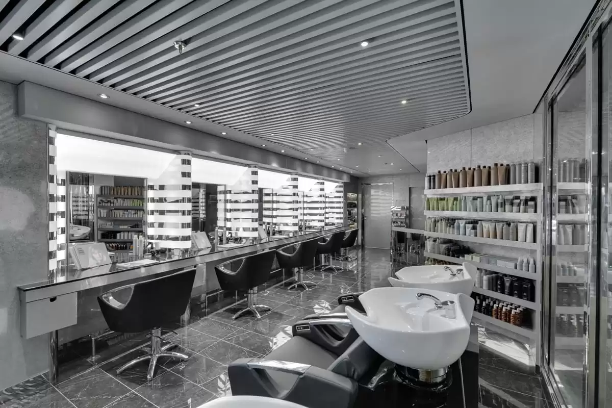 le  :  cabine 4