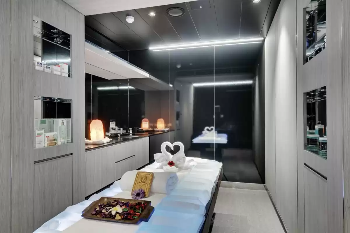le  :  cabine 5