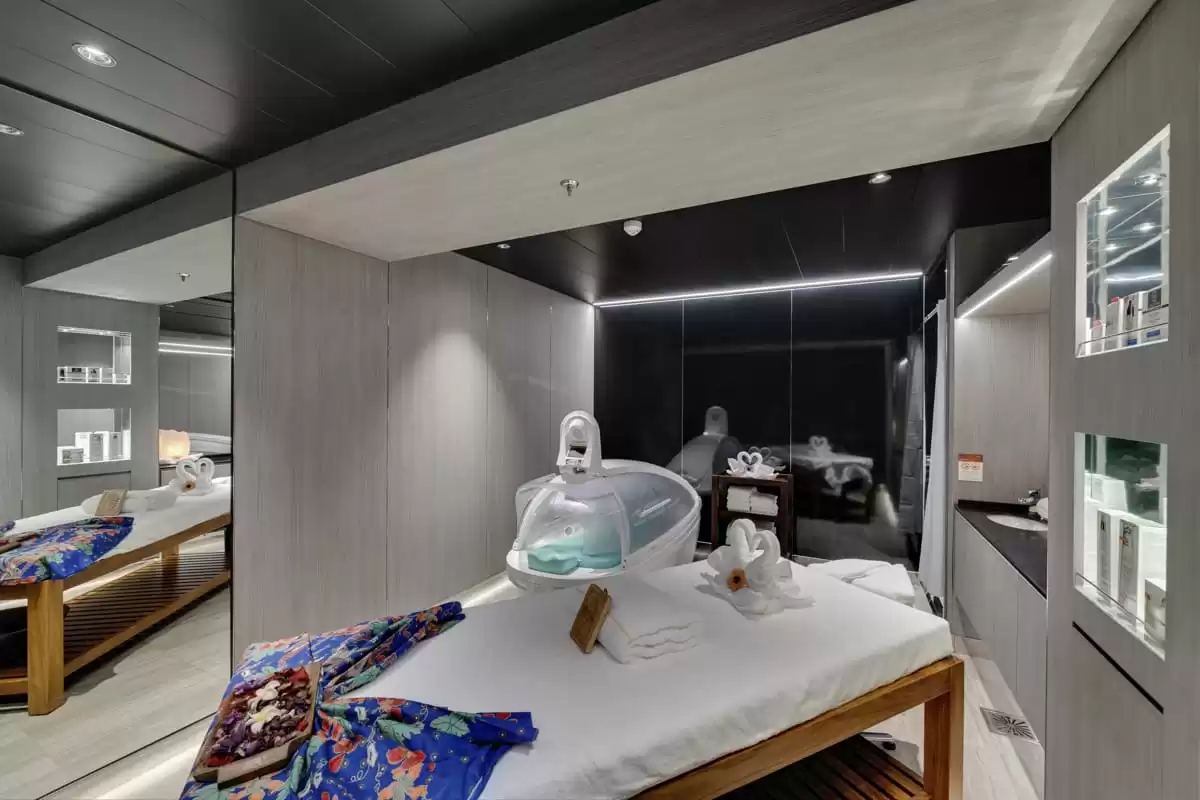 le  :  cabine 7