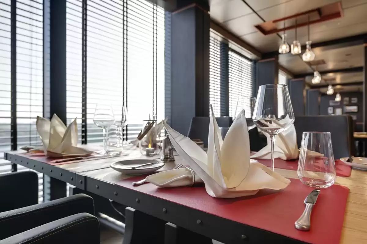 le  :  cabine 14