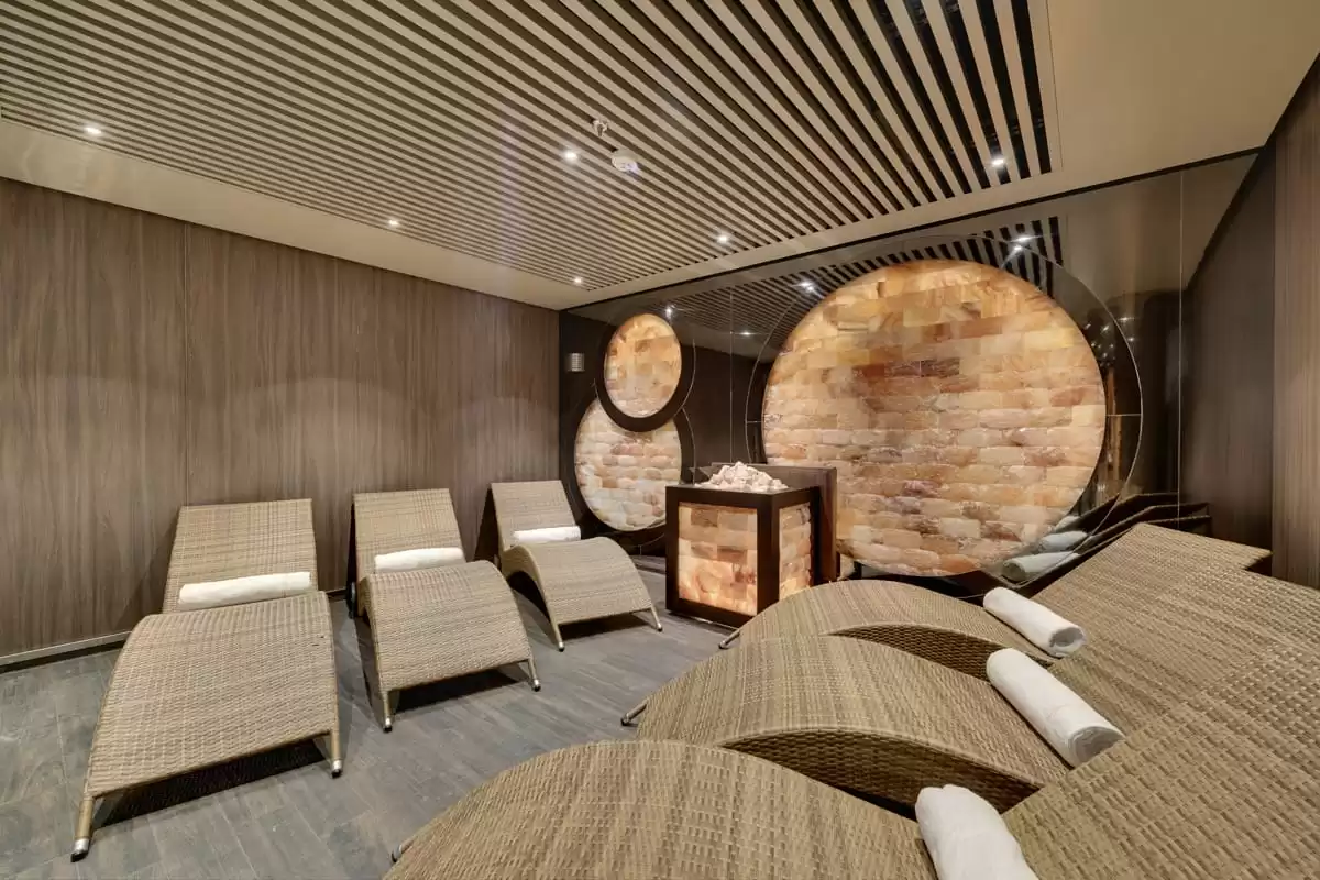 le  :  cabine 48