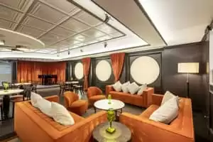 7-L’Atelier Bar & Art