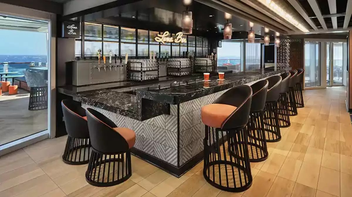 le  :  cabine 52