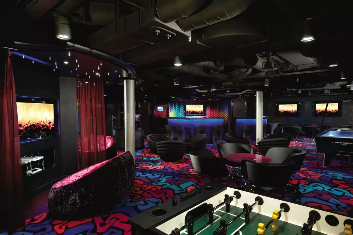 le  :  cabine 3