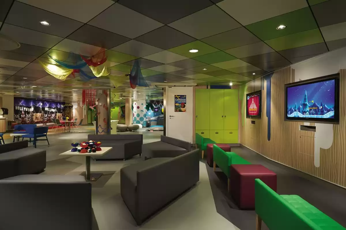 le  :  cabine 12