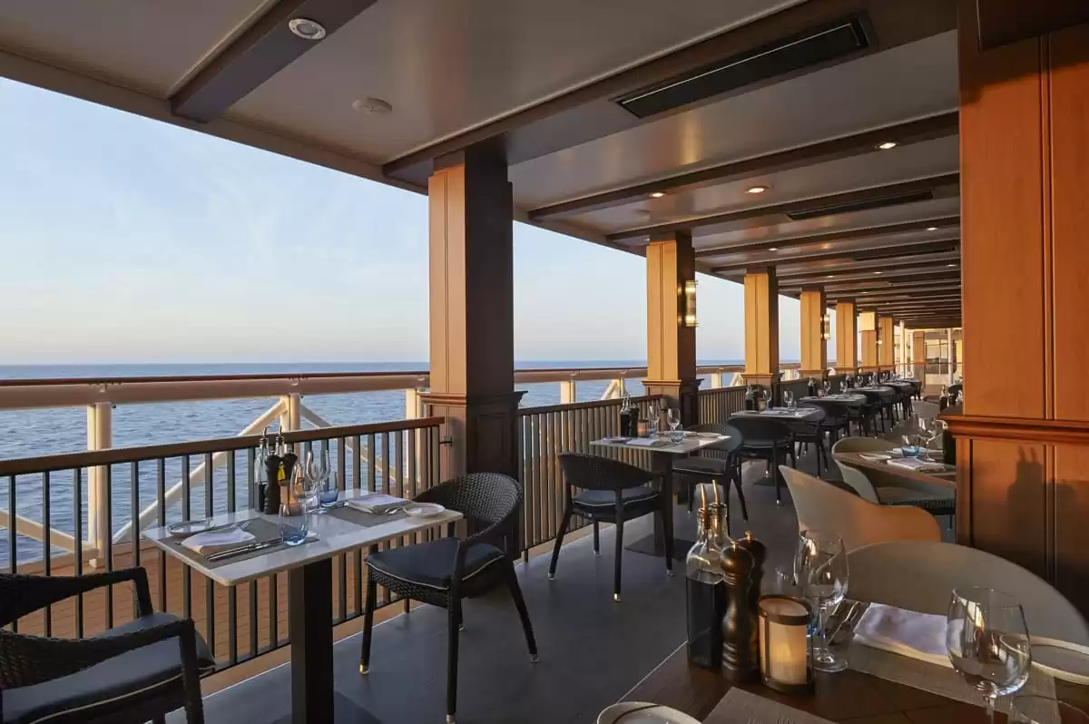 le  :  cabine 16