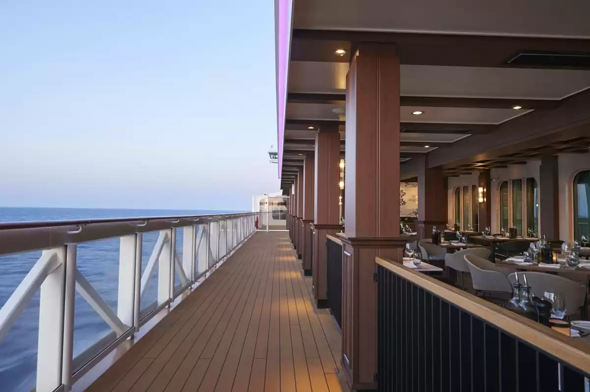 le  :  cabine 17