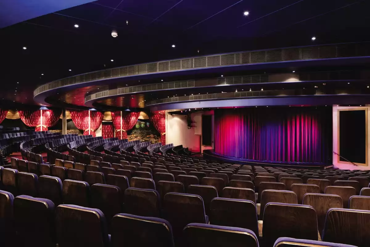 le  :  cabine 7
