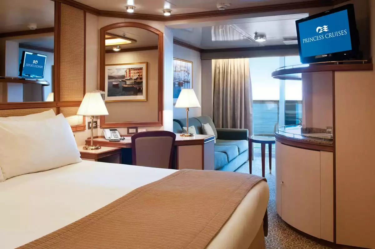 le Emerald Princess :   2