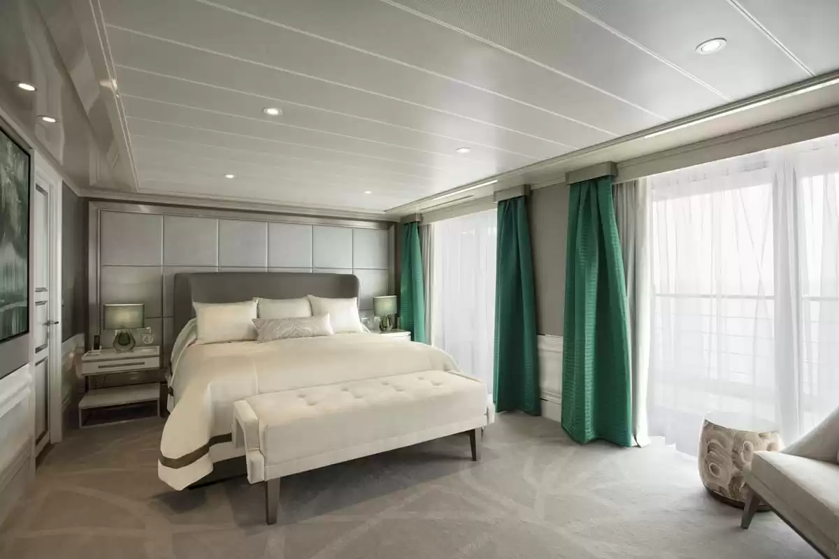 le Seven Seas Explorer :   1