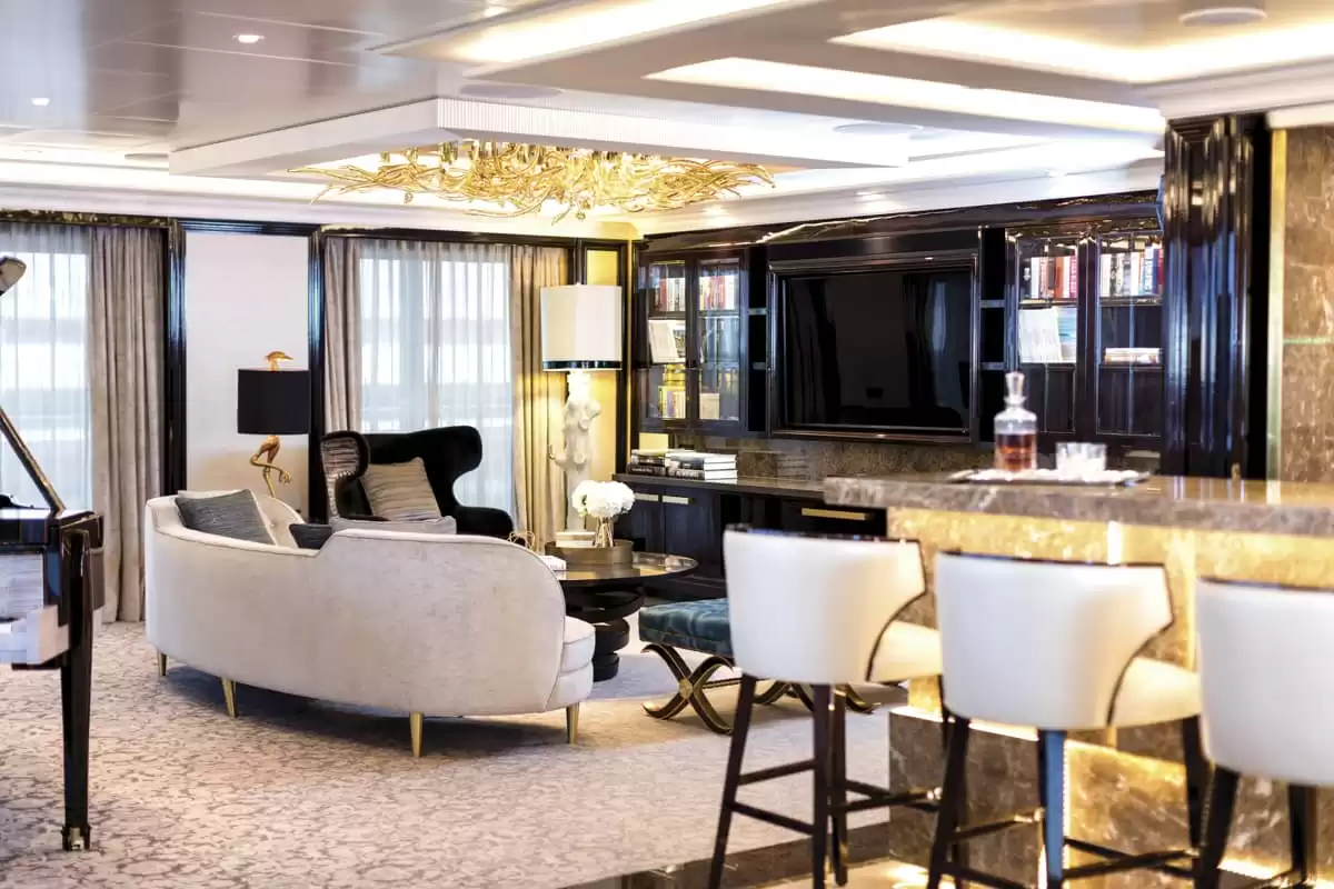 le Seven Seas Explorer :   17
